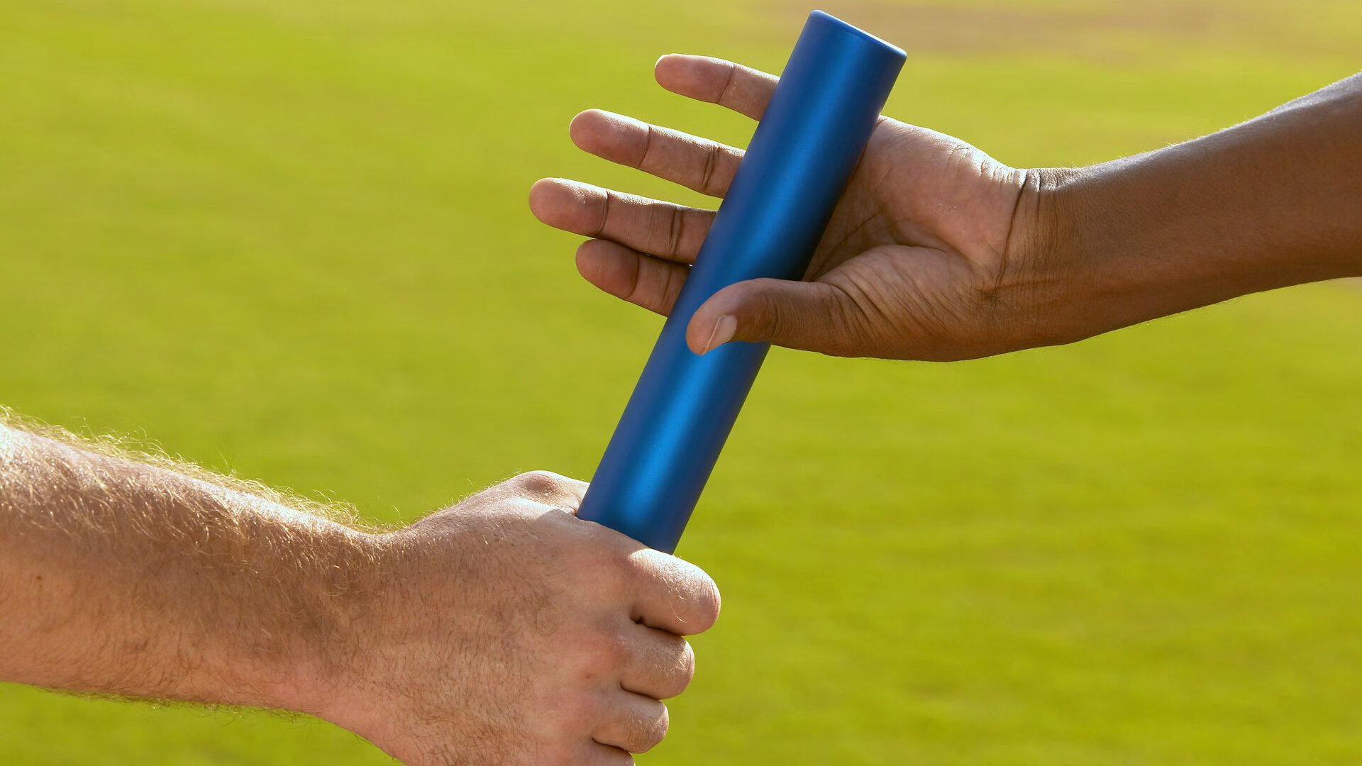 中国游泳运动员世锦赛接力项目表现抢眼,中国游泳接力夺金